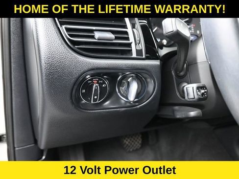 Used 2023 Porsche Macan S image 16