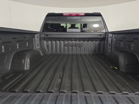 Used 2024 GMC Sierra 1500 AT4 w/ Technology Package image 11