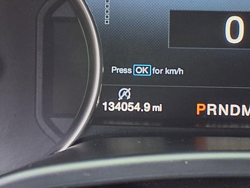 Used 2017 Ford F150 Raptor w/ Equipment Group 802A Luxury image 37