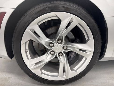 Used 2019 Chevrolet Camaro SS image 31