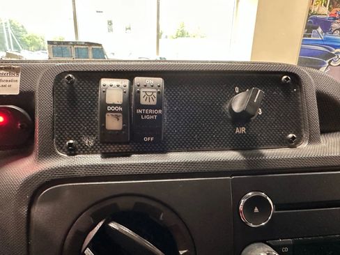 Used 2015 Ford E-350 and Econoline 350 Super Duty image 51