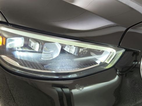 Used 2022 Mercedes-Benz S 500 4MATIC w/ AMG Line Package image 35