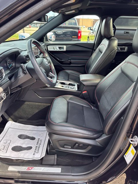 Certified 2024 Ford Explorer ST-Line w/ Class IV Trailer Tow Package AWD/4WD image 18