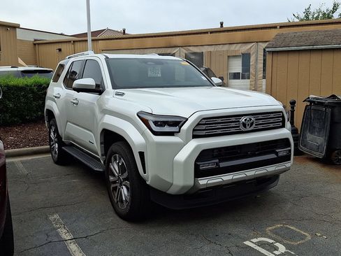 Used 2026 Toyota 4Runner Limited AWD/4WD image 2