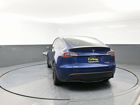 Used 2022 Tesla Model Y Performance image 8