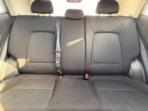 Used 2021 Hyundai Venue SE FWD image 22