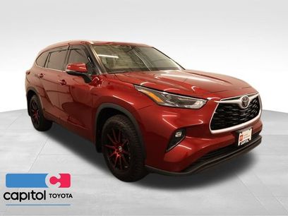 Used 2022 Toyota Highlander XLE