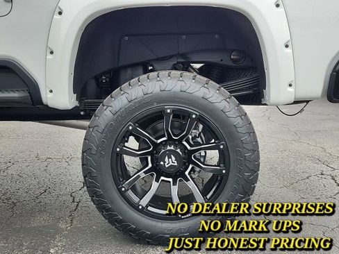 New 2025 Chevrolet Silverado 2500 LT w/ Trail Boss Package AWD/4WD image 32