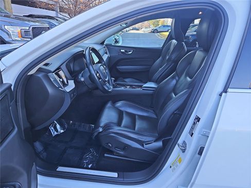 Used 2021 Volvo XC60 T6 Inscription w/ Climate Package image 15