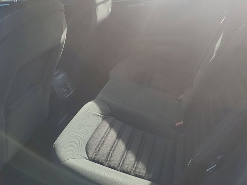 Used 2017 Ford Fusion SE w/ Fusion SE Technology Package image 14