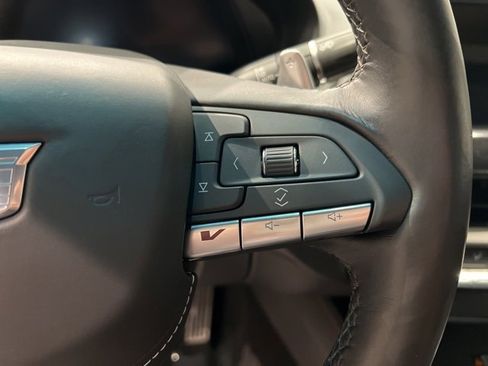 Used 2022 Cadillac CT4 V image 39