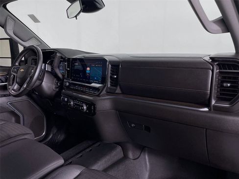 Certified 2025 Chevrolet Silverado 2500 LT image 31