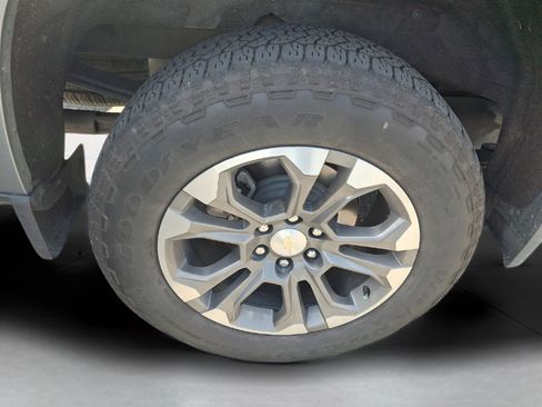 Used 2024 Chevrolet Silverado 1500 High Country w/ Technology Package image 7