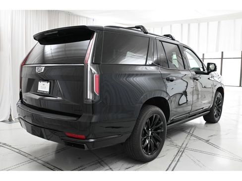 Certified 2024 Cadillac Escalade Sport w/ LPO, ONYX Package AWD/4WD image 7