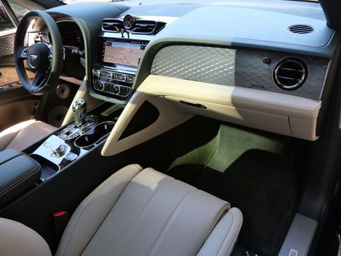 New 2026 Bentley Bentayga Speed AWD/4WD image 23