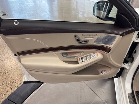 Used 2016 Mercedes-Benz S 550 4MATIC Sedan image 14