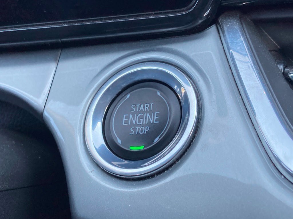 Used 2025 Chevrolet Trax LT FWD image 19