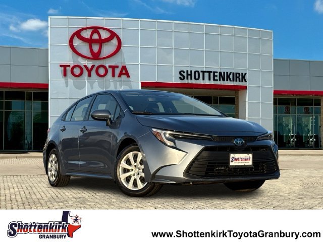 Used 2025 Toyota Corolla LE FWD image 1