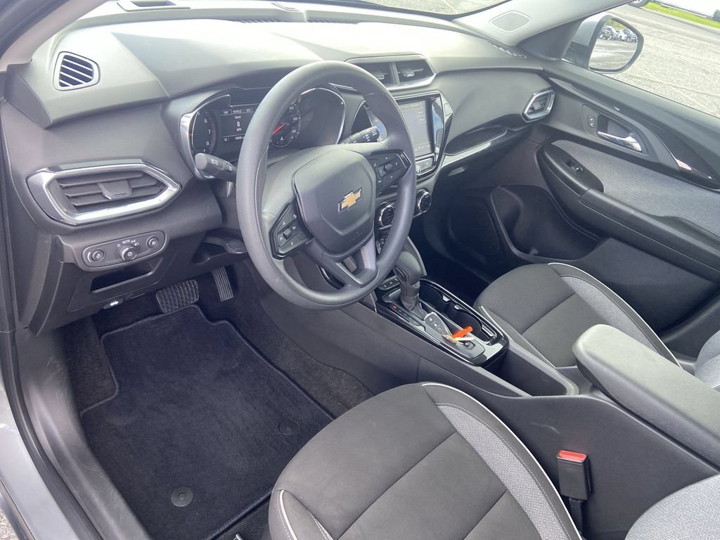 Certified 2023 Chevrolet TrailBlazer LT w/ Convenience Package FWD image 10