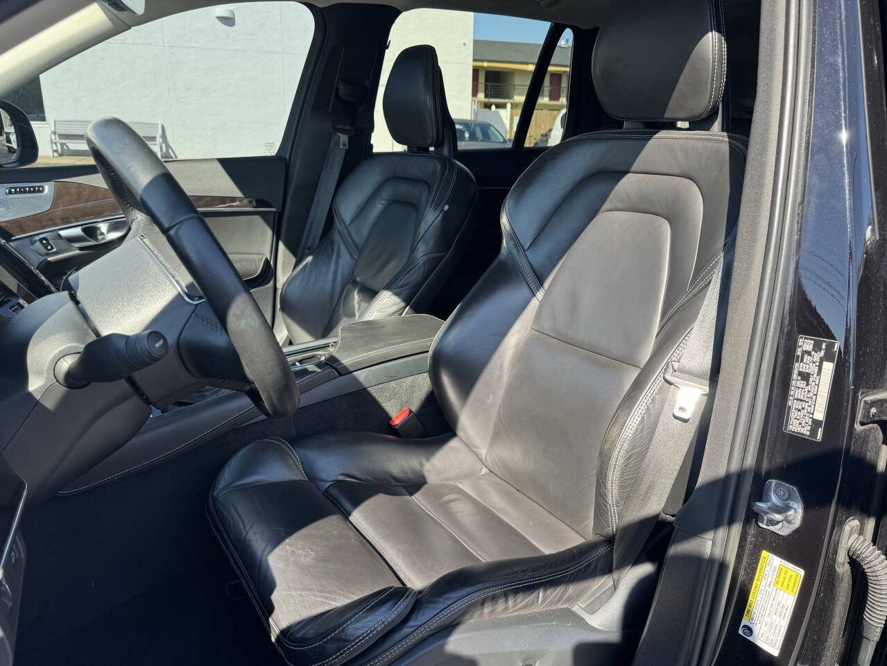 Used 2017 Volvo XC90 T6 Momentum AWD/4WD image 9