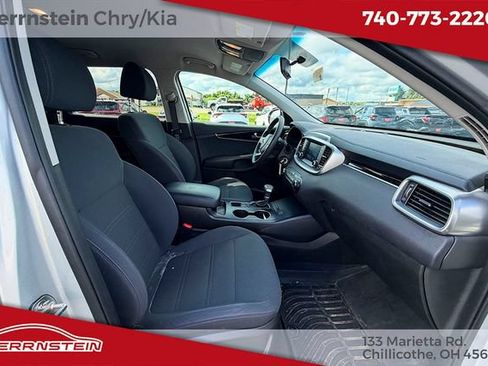 Used 2020 Kia Sorento LX FWD image 18