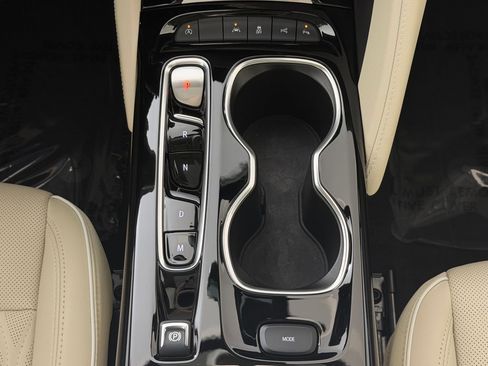 Used 2023 Buick Envision Avenir FWD image 16