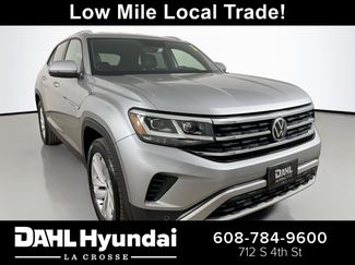 Used 2020 Volkswagen Atlas Cross Sport SE w/ Towing Package video 1