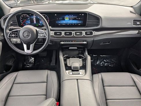 Used 2023 Mercedes-Benz GLS 450 4MATIC image 17