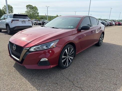 Used 2021 Nissan Altima 2.5 SR w/ SR Premium Package AWD/4WD image 1