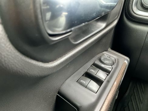 Used 2020 Chevrolet Silverado 1500 RST AWD/4WD image 20