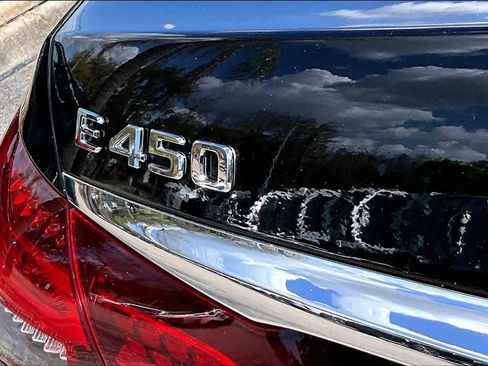 Used 2021 Mercedes-Benz E 450 4MATIC Sedan image 10