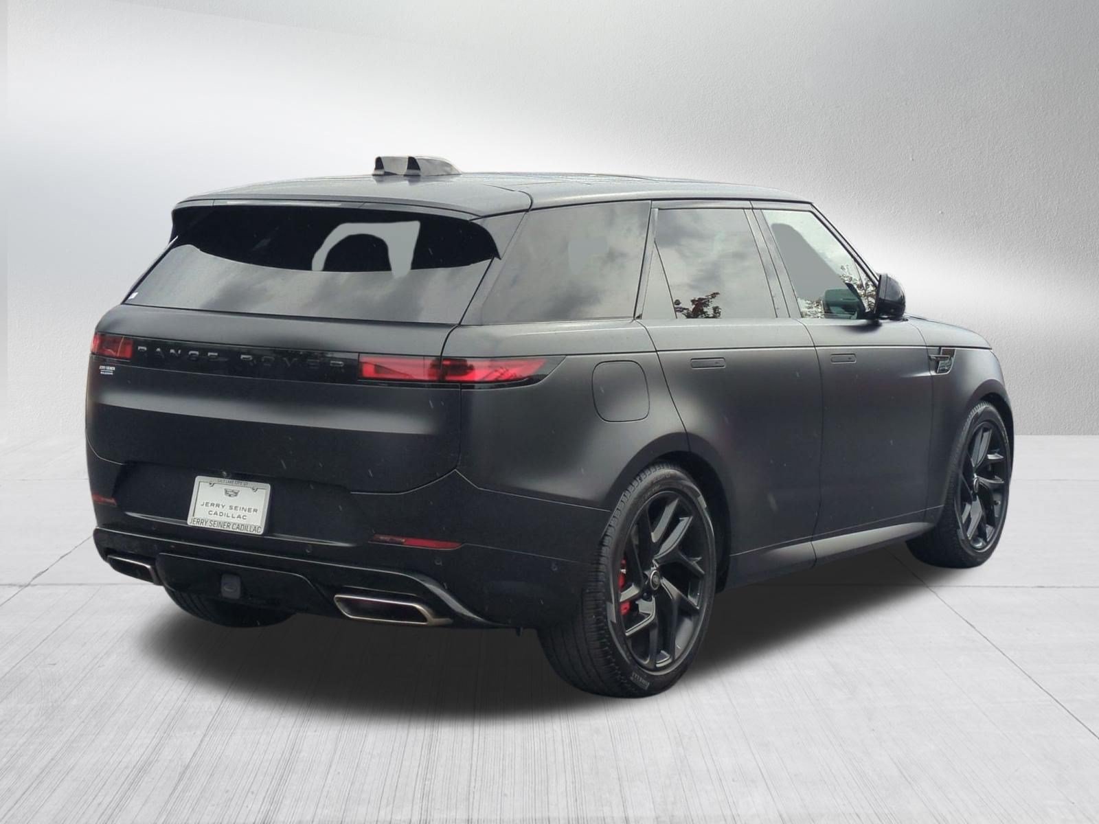 Used 2024 Land Rover Range Rover Sport Dynamic SE AWD/4WD image 5