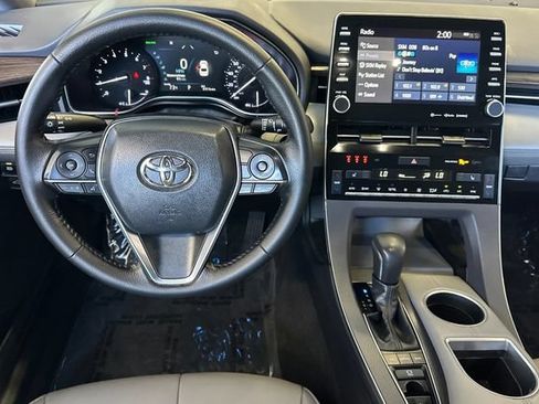 Used 2019 Toyota Avalon XLE w/ Carpet Mat Package FWD image 16