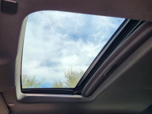 Used 2020 GMC Sierra 1500 AT4 w/ AT4 Premium Package image 6