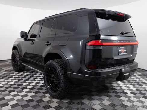 Used 2026 Lexus GX 550 w/ Accessory Package (2T) image 4