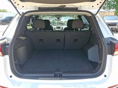 Certified 2023 Chevrolet Equinox LS w/ LS Convenience Package FWD image 31