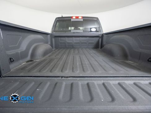 Used 2018 RAM 1500 Big Horn AWD/4WD image 34