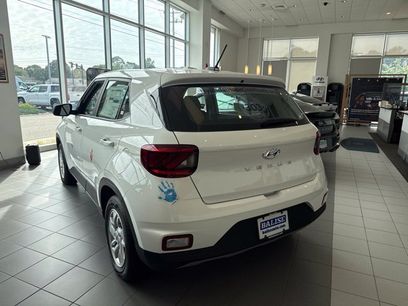 New 2026 Hyundai Venue SE