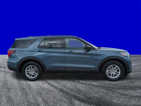 New 2026 Ford Explorer Active RWD image 3