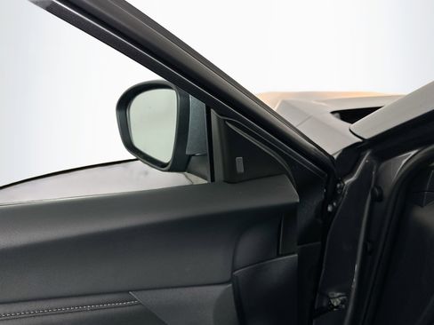 Used 2025 Nissan Sentra SV image 16