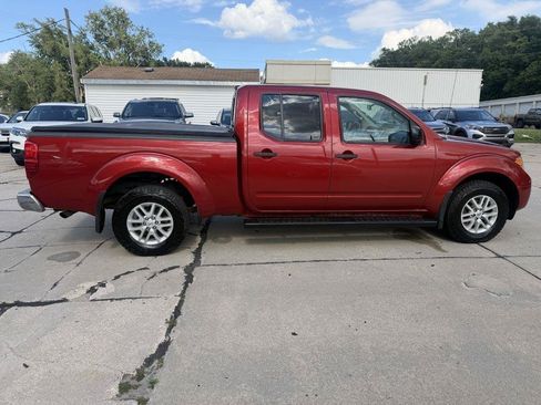 Used 2016 Nissan Frontier SV AWD/4WD image 7