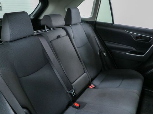 Used 2024 Toyota RAV4 LE AWD/4WD image 27