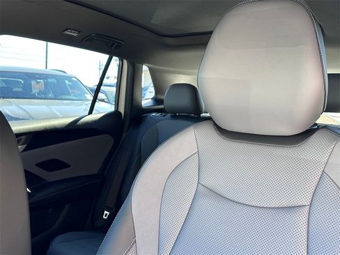 New 2026 Volkswagen Tiguan SE R-Line image 12