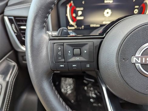 Used 2024 Nissan Rogue SL w/ SL Premium Package image 22