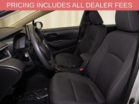 Used 2024 Toyota Corolla LE FWD image 10