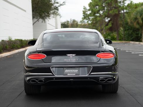 Used 2022 Bentley Continental GT image 2