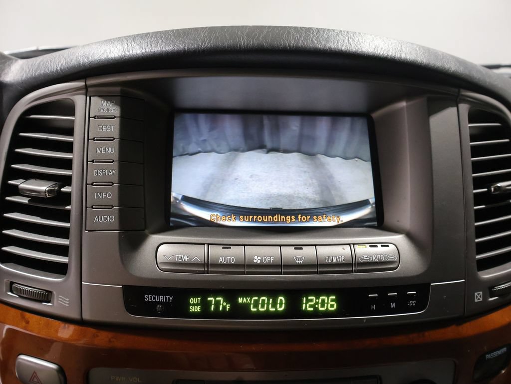 Used 2007 Lexus LX 470 4WD w/ Preferred Accessory Pkg image 26