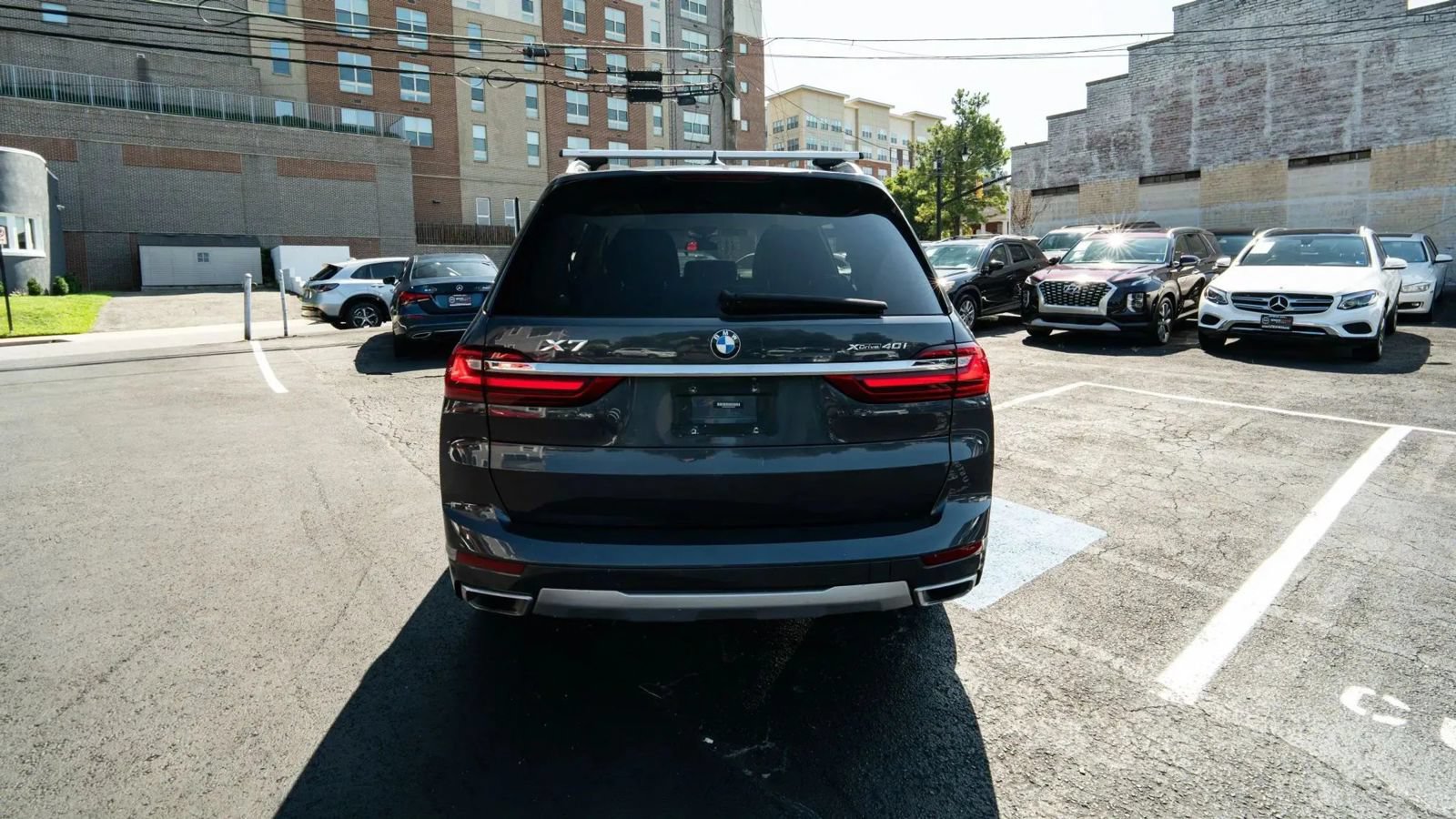 Used 2020 BMW X7 xDrive40i w/ Premium Package AWD/4WD image 4