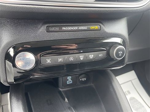 Used 2023 Ford Escape Platinum image 25