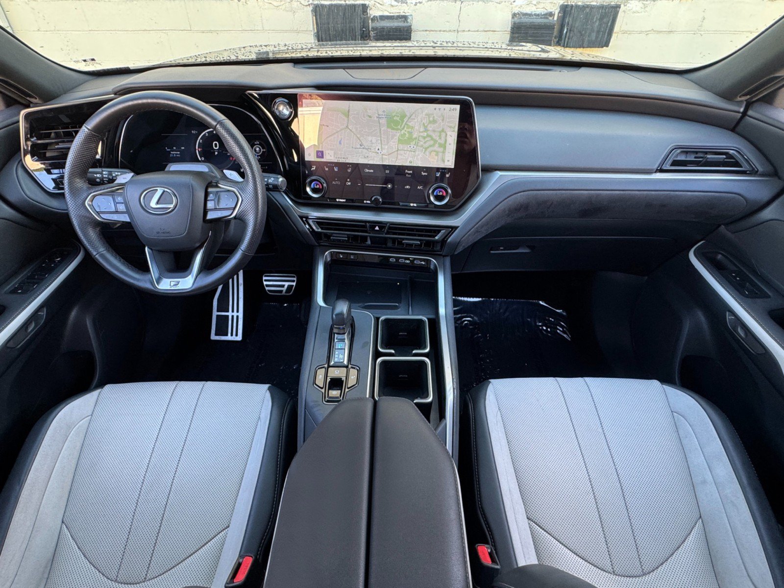 Used 2024 Lexus TX 500h AWD w/ Technology Package image 13